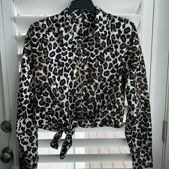 Free People Tops - Free People women’s cotton leopard cropped long sleeve top EUC